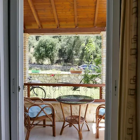Ferienwohnung Elaia Ayía Kiriakí Exterior foto