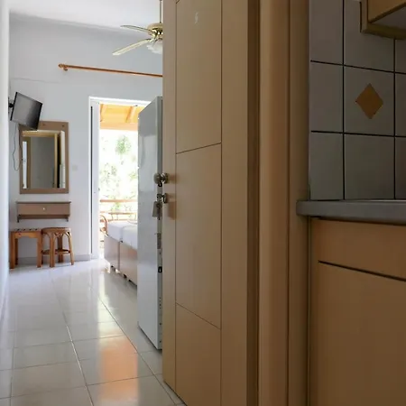 Ferienwohnung Elaia Ayía Kiriakí Exterior foto