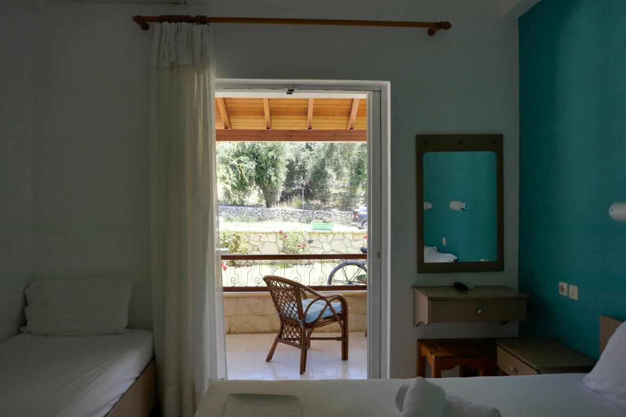 Elaia Apartment *